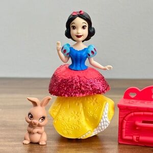 DISNEY Princess Cottage Kitchen Set SNOW WHITE Royal Clips Toy Figure Bunny Oven